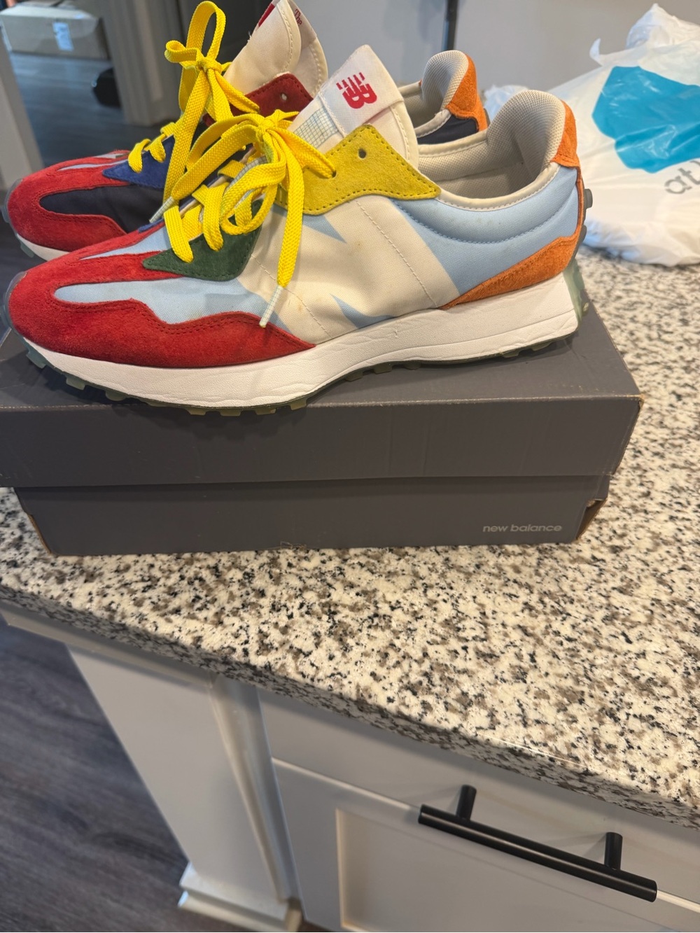 NEW BALANCE 327 - Picture 3 of 9